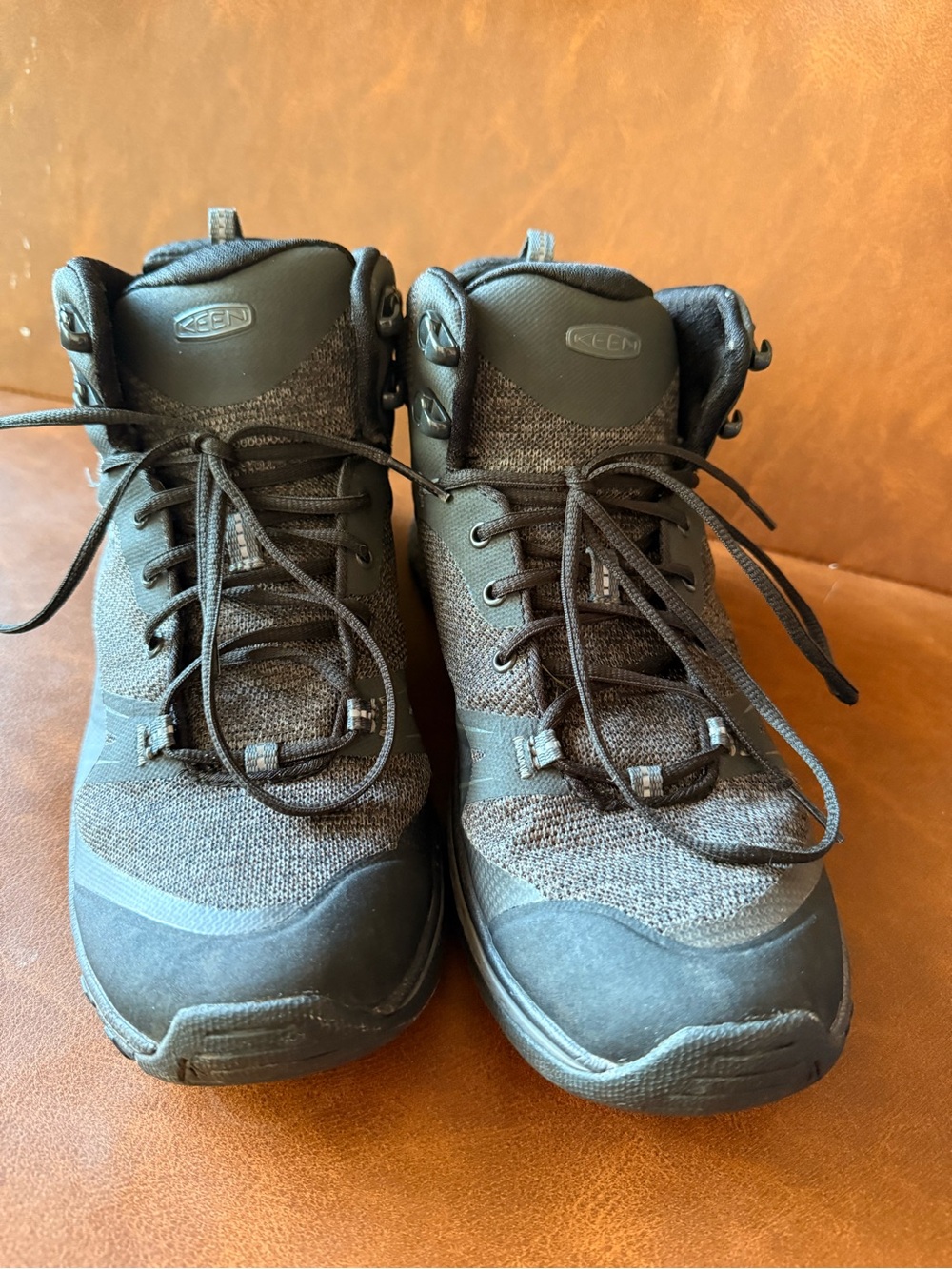 Keen Men's Black Hiking Boots with Lace-Up Ankle Support